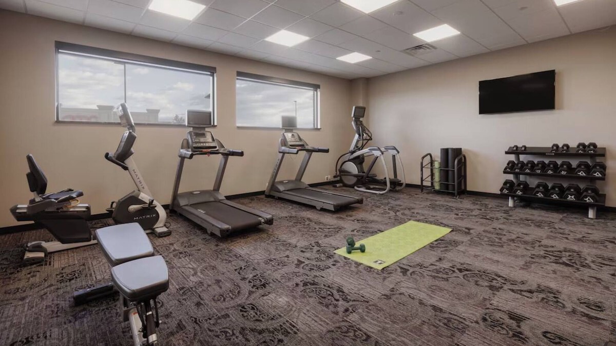 Parker Hotel | 2 Units | Spacious Stay in Parker, CO | Near Mainstreet | Fitness Center