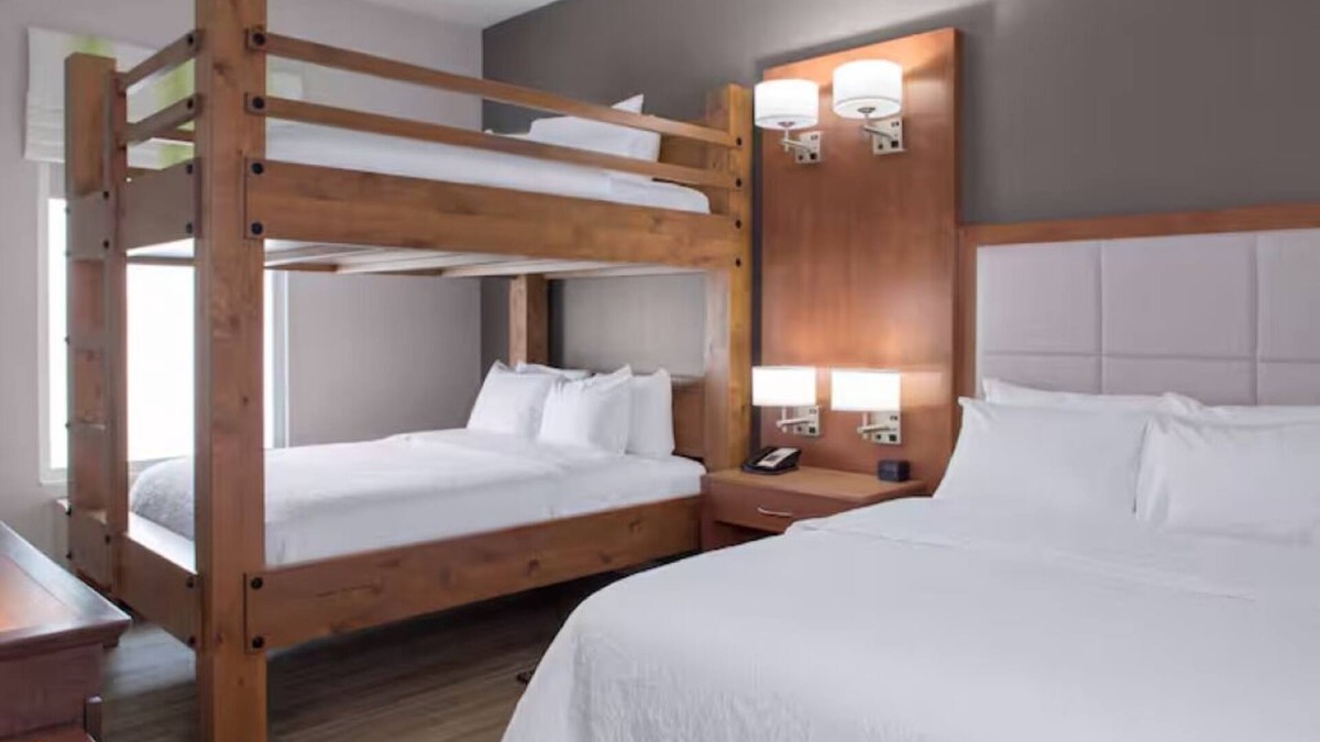 Columbus Hotel | 2 Units with Saltwater Pool | Free Breakfast | EV Charging | Near Casino
