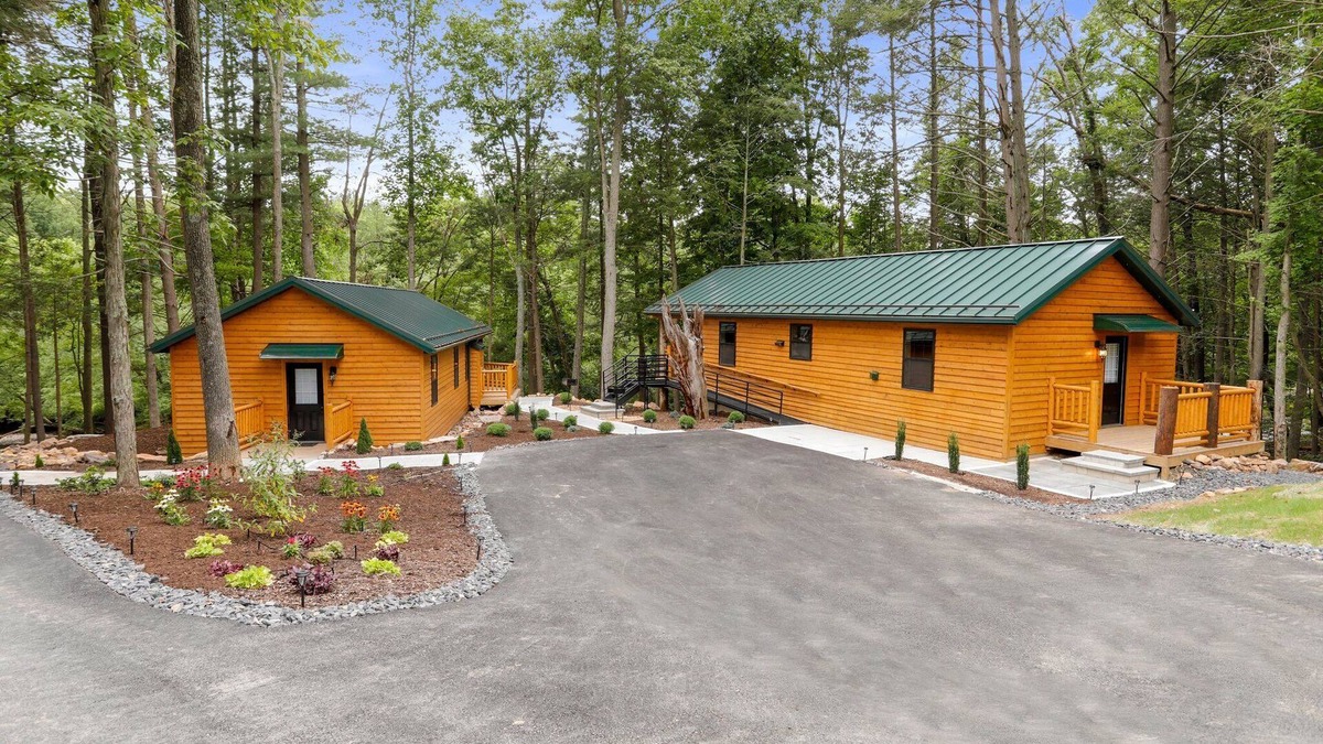 Big Cove Tannery Cabin | 2 WATERFRONT CABINS 2 HOT TUBS 2 FIRE RINGS BEACH FISH HIKE KAYAKS TUBES GRILLS