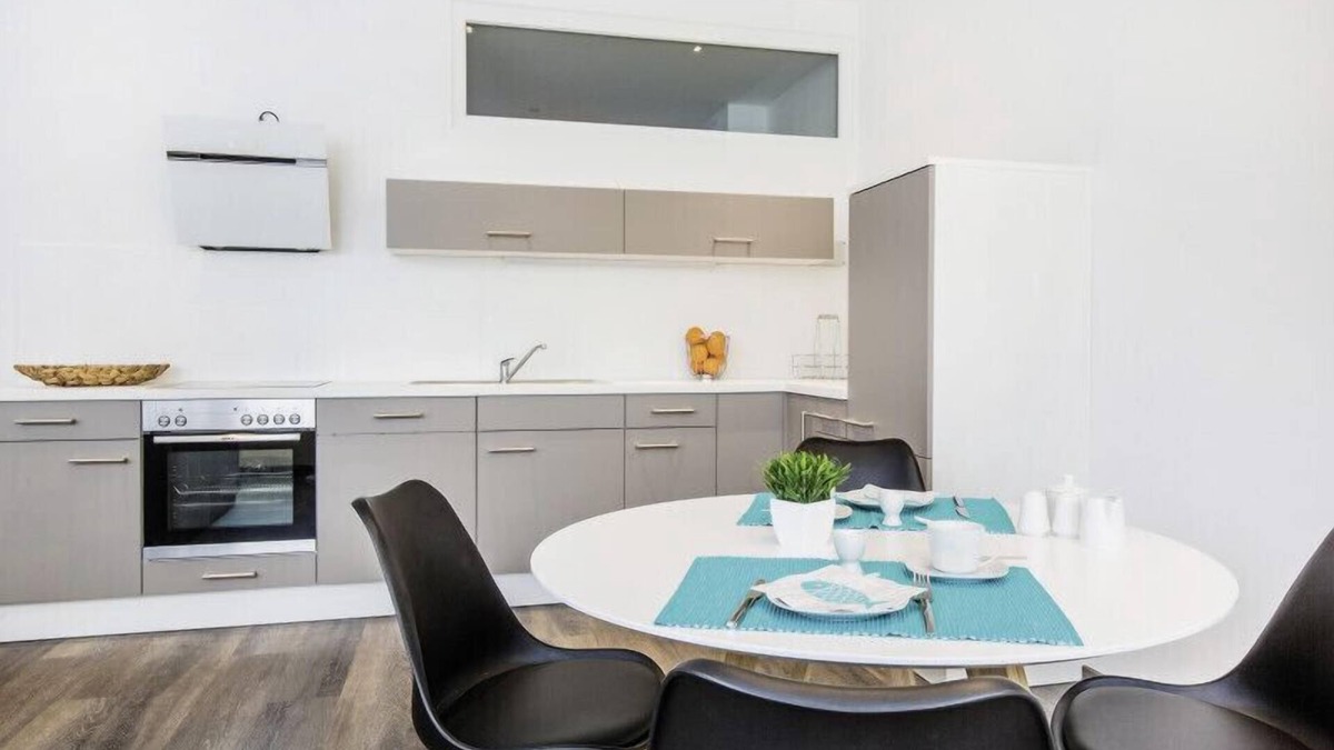 Albstadt Apartment | 2-Zimmer-Apartment, 65qm mit 1 Schlafzimmer für max. 2 Personen