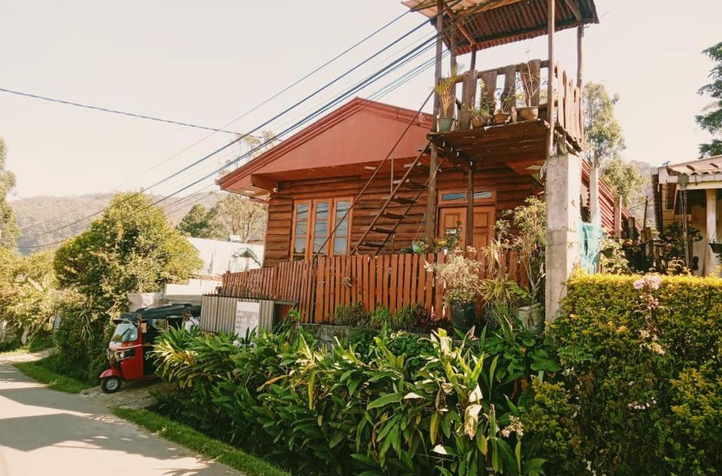Nuwara Eliya House | 20/20 wood cabana