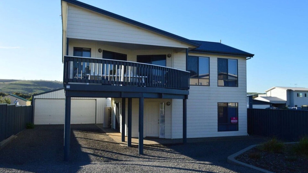 Hayborough House | 20 Albatross Avenue, Chiton
