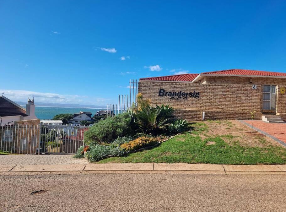 Wavecrest Apartment | 20 Brandersig