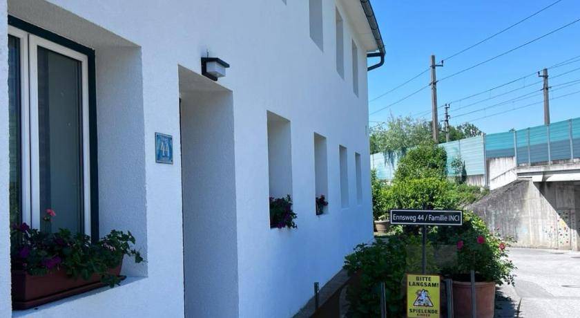 Ennsdorf Bed & Breakfast | 20 m² Bed and breakfast ∙ 3 guests