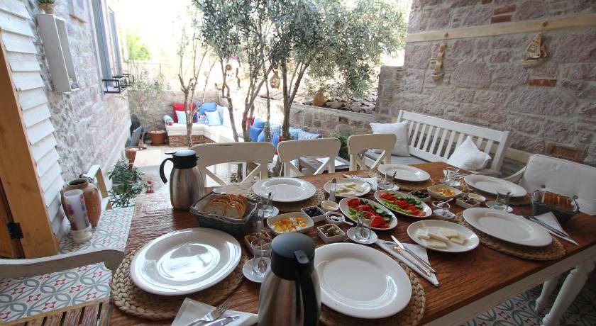 Ayvalik City Center Bed & Breakfast | 20 m² Bed and breakfast ∙ 3 guests
