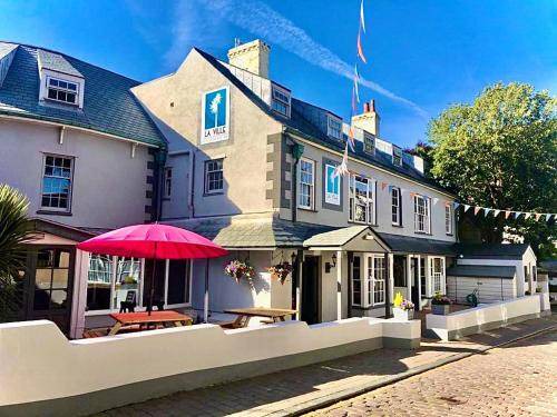 Hall Hotel | 20 m² Hotel ∙ 3 guests