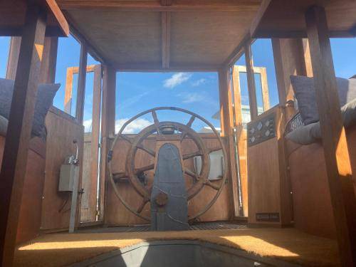 Thamesfield Boat Rental | 20 m² Houseboat ∙ 1 bedroom ∙ 2 guests