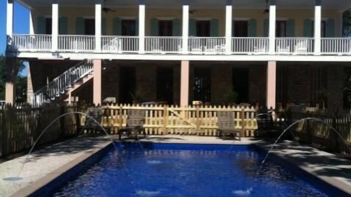 Pass Christian House | 20 Oaks Beautiful location and home on the Beach