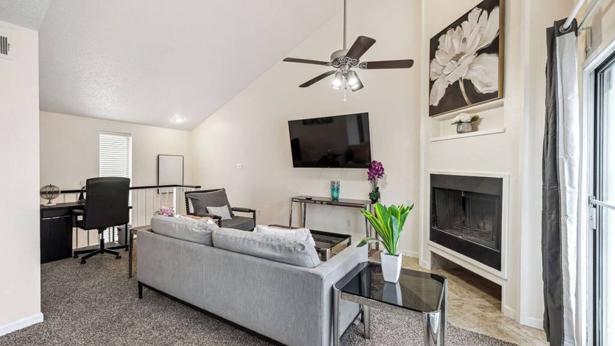 Valley Ranch House | 20% off - 2BD - Pool View - T.home V.Ranch - Irving - i655