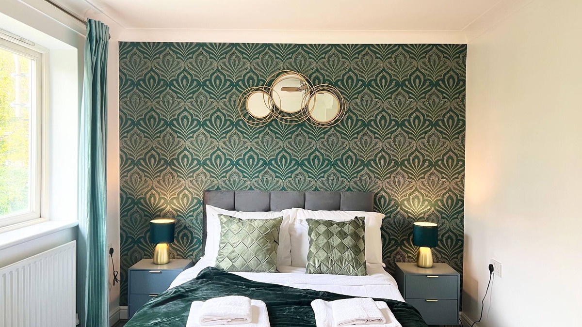Evelyn House | 20% Off on Weekly Stays2 Bed House in 4 Clayton Drive Familybusinessleisure
