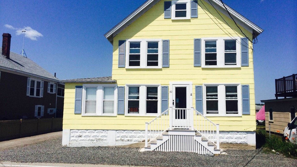 Wells Beach Apartment | 20 SECONDS TO WELLS BEACH-RIGHT ACROSS THE STREETSUPERB REVIEWS. 10/9-10/13 OPEN