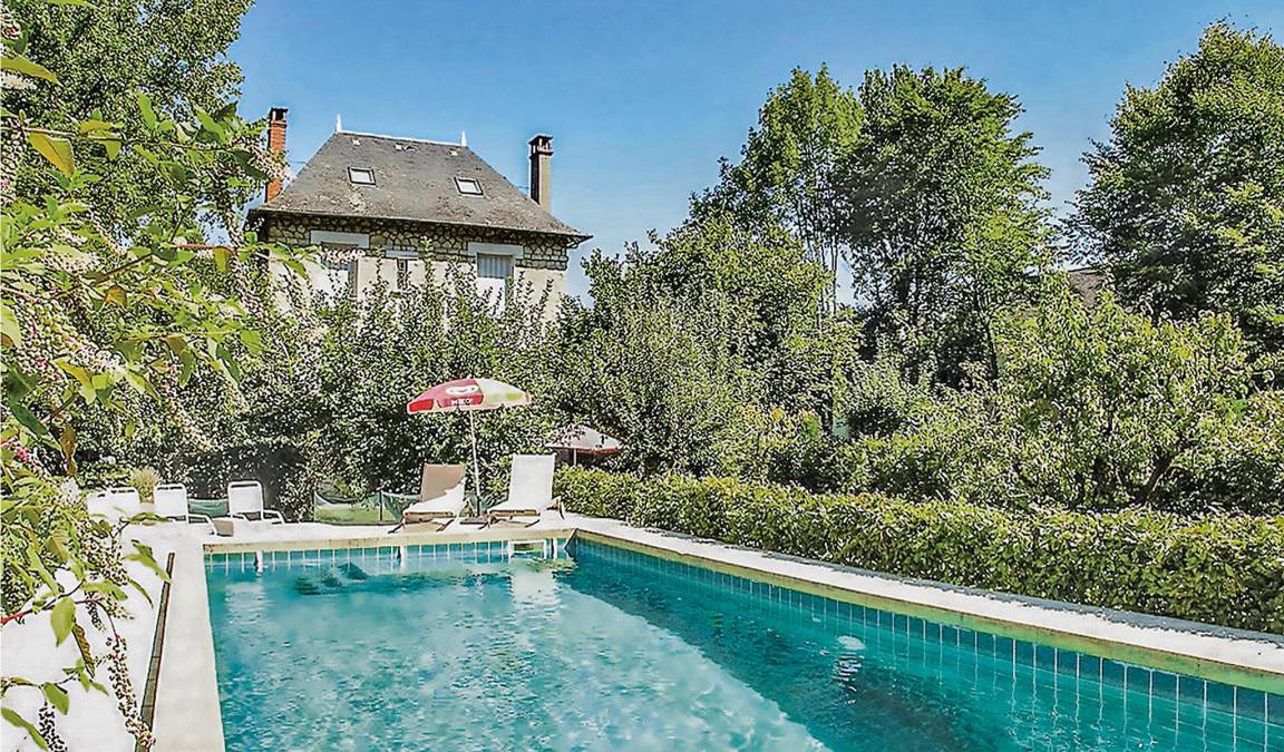 Terrasson-la-Villedieu House | 200 m² House ∙ 5 bedrooms ∙ 10 guests