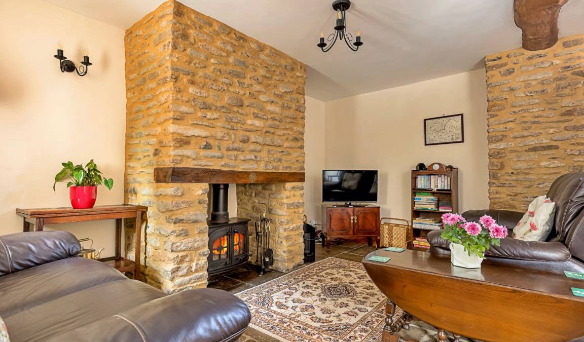 Blackford Cottage | 200 m² Cottage ∙ 2 bedrooms ∙ 4 guests