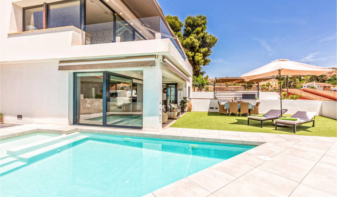 La Cala del Moral House | 200 m² House ∙ 6 bedrooms ∙ 12 guests
