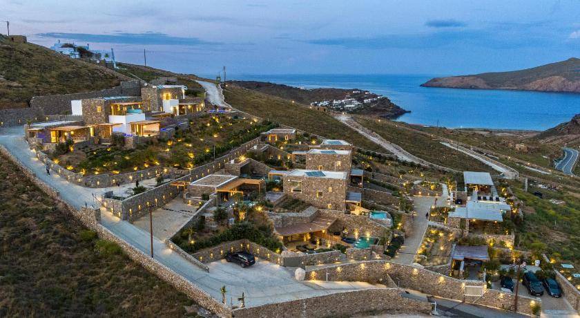 Mykonos Hotel | 200 m² Hotel ∙ 4 bedrooms ∙ 10 guests