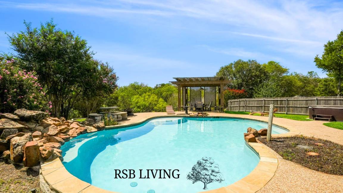 Fossil Creek House | 200 m² House ∙ 4 bedrooms ∙ 10 guests