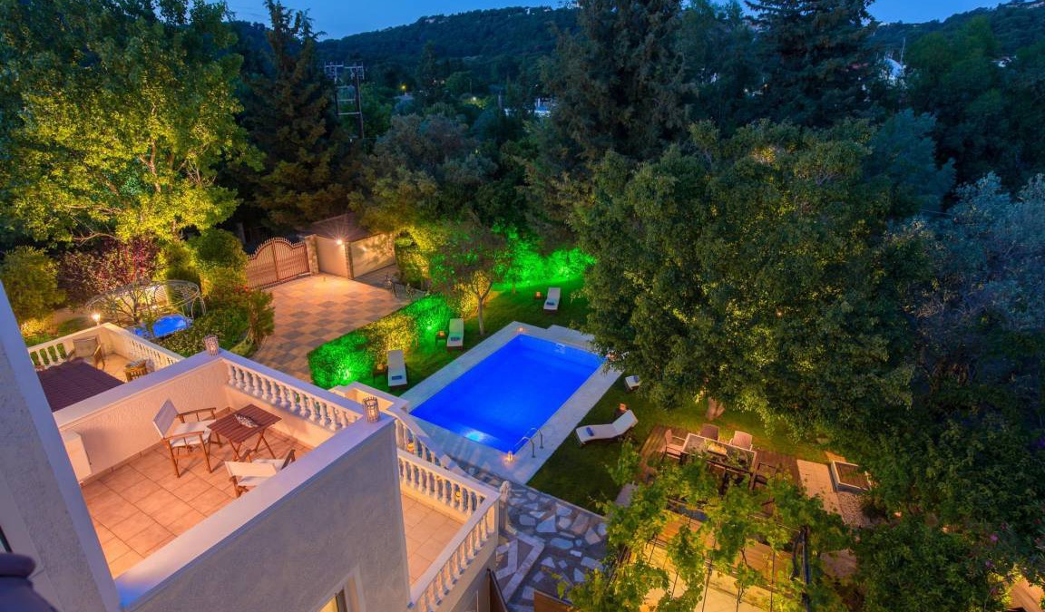 Filerimos Villa | 200 m² Villa ∙ 3 bedrooms ∙ 20 guests