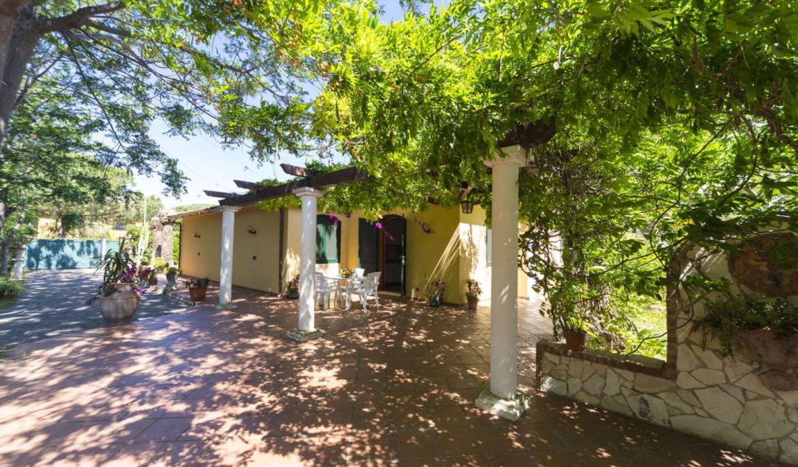 Arenella Villa | 200 m² Villa ∙ 4 bedrooms ∙ 10 guests