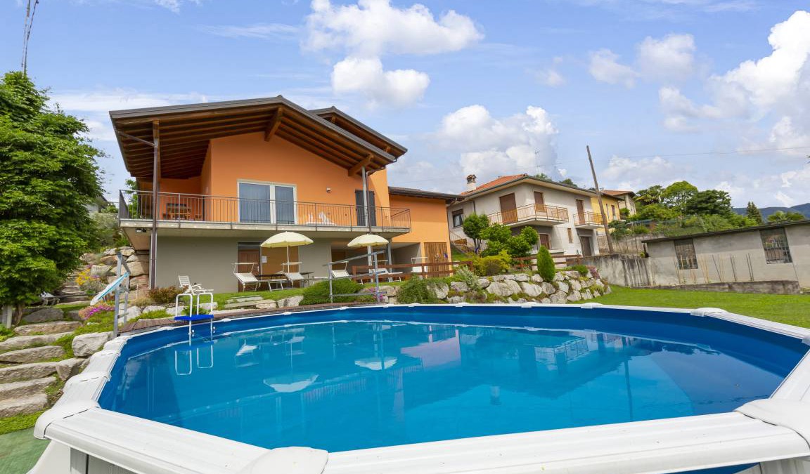 Besozzo Villa | 200 m² Villa ∙ 4 bedrooms ∙ 9 guests