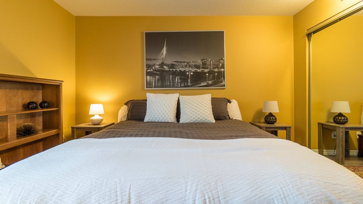 Tuxedo Condo | $200 Winter Refund Guaranteed - Max Relax - Stay & Play in the Lap of Luxury