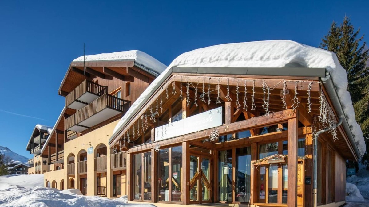 Doucy-Combelouviere Apartment | 200m from ski slopes, balcony, parking, tv, ski locker, 32m², Valmorel