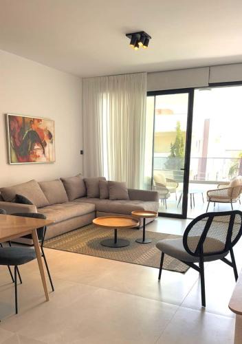 Lakatamia Apartment | 201 Lux Suite Tower206