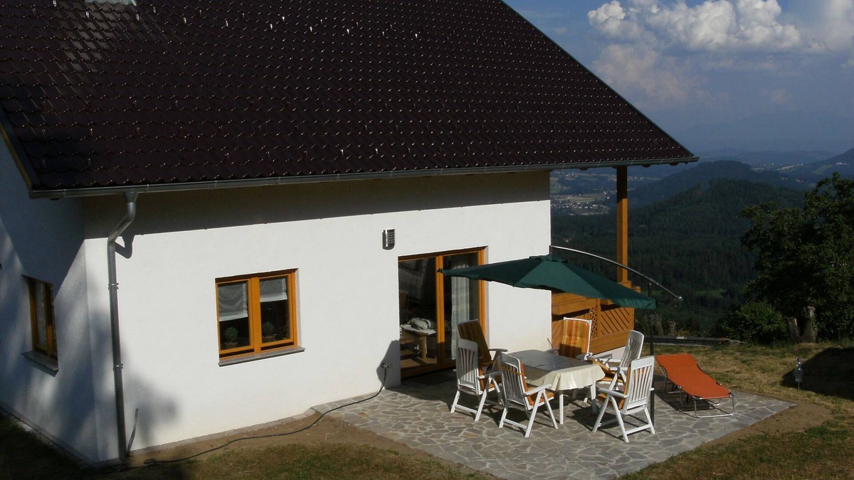 Himmelberg House | 2010 finished, detached cottage overlooking the Karawanken