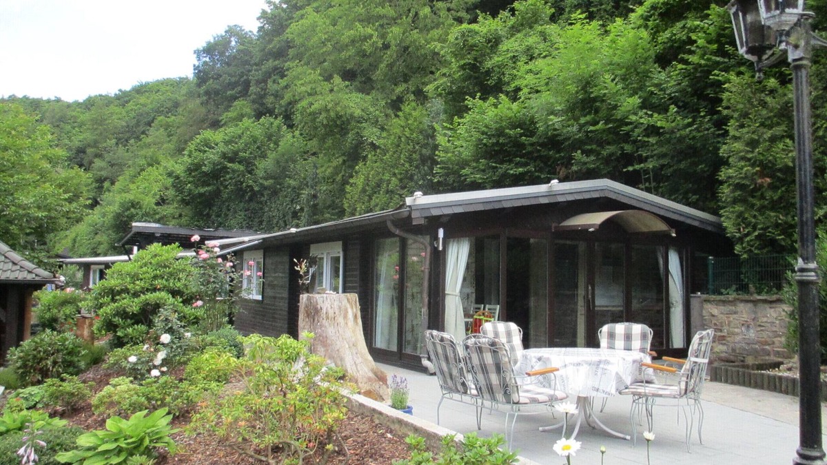 Ahrbruck House | 2016 completely newly furnished holiday house for 4 persons