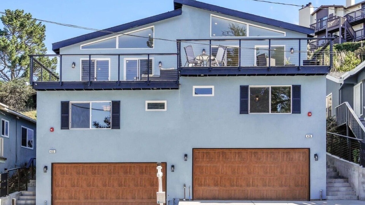 Edgemar - Pacific Manor House | 2019 Build, New, Modern, Stunning 4 Bedroom 3 Bath Home w/Ocean View!