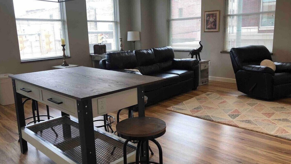 Charleston Apartment | 202 Brand new Downtown living - king - WiFi 70” TV