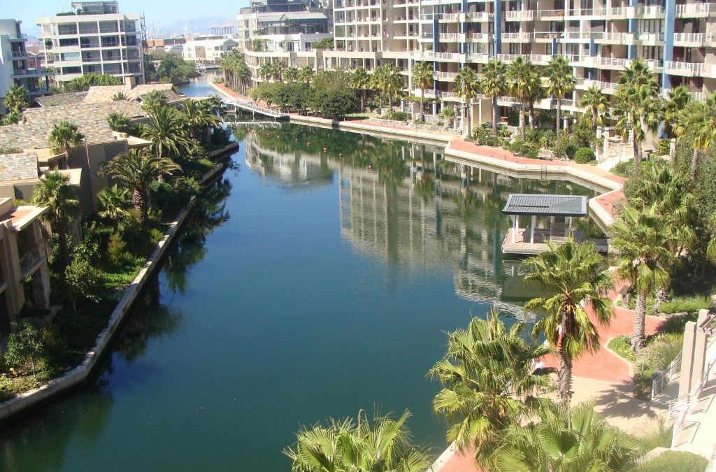 Victoria and Alfred Waterfront Apartment | 202 Kylemore A Waterfront Marina