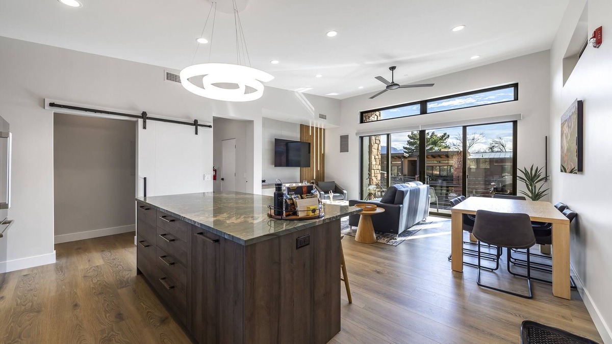 Zion National Park South Entrance Villa | 202 LaFave-Luxury Villa at Zion: East Temple
