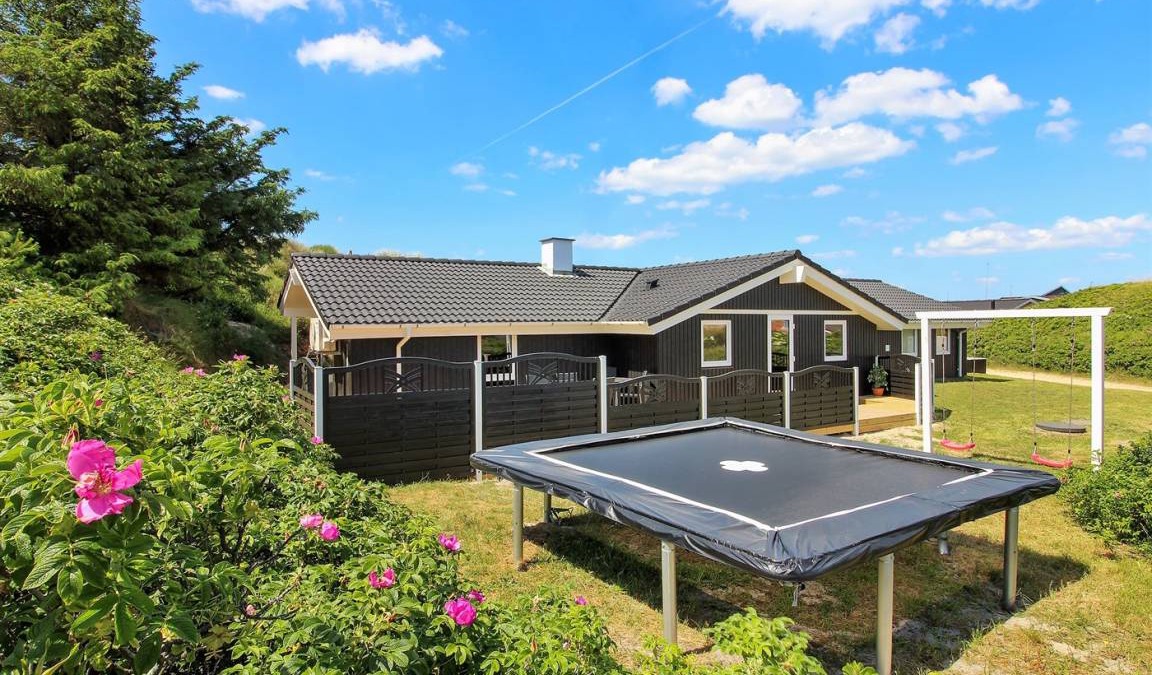 Vejers Strand House | 202 m² House ∙ 4 bedrooms ∙ 10 guests