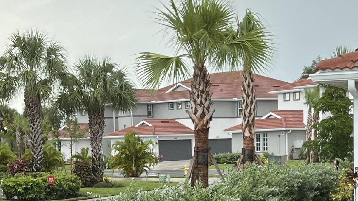 Gateway Condo | 2023 NEW BUILD COACH Home at Gateway Paradise