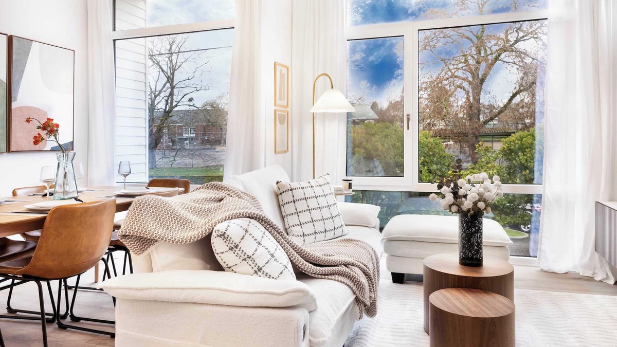 Old Ballard House | 2024 Ballard Retreat w/Dual Monitors & Skyline Views