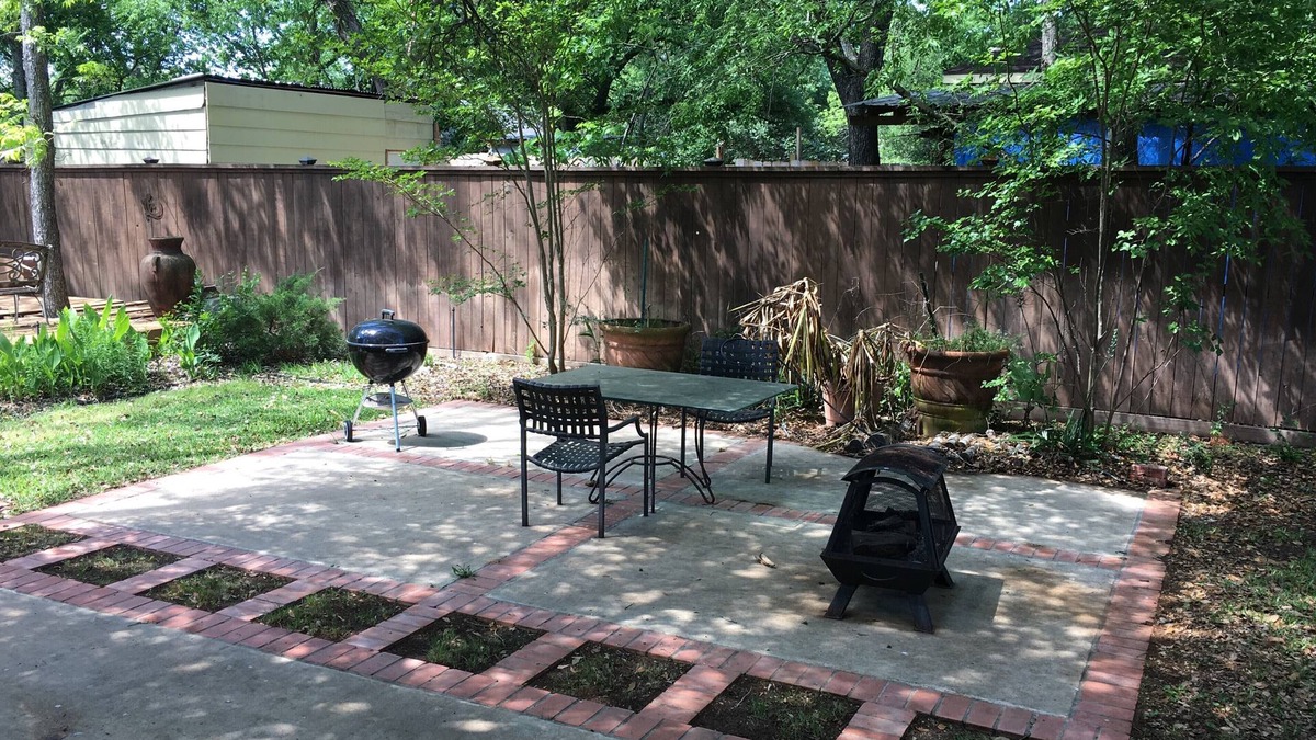 Downtown House | 2024 Game Weekends Available, Great Gameday House - Close to Shuttle & Downtown