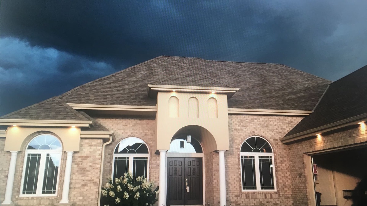 Oconomowoc House | 2024 RNC - Suburban Milwaukee Home With Modern Decor and Beautiful Lower Level