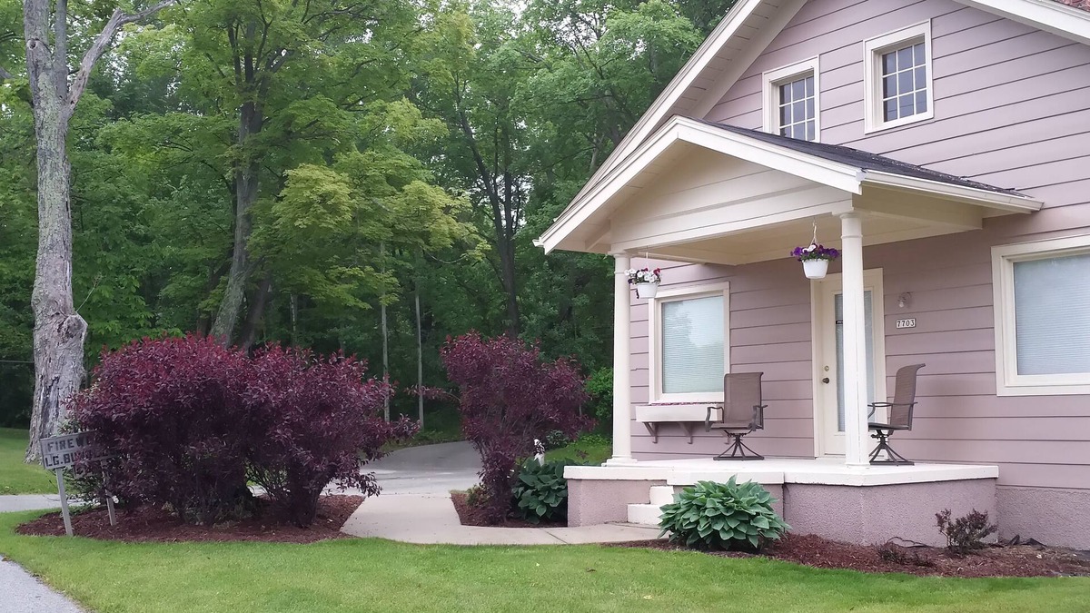 Egg Harbor House | 2025 Beautiful Remodel-Outstanding Location Near Excellent Attractions!