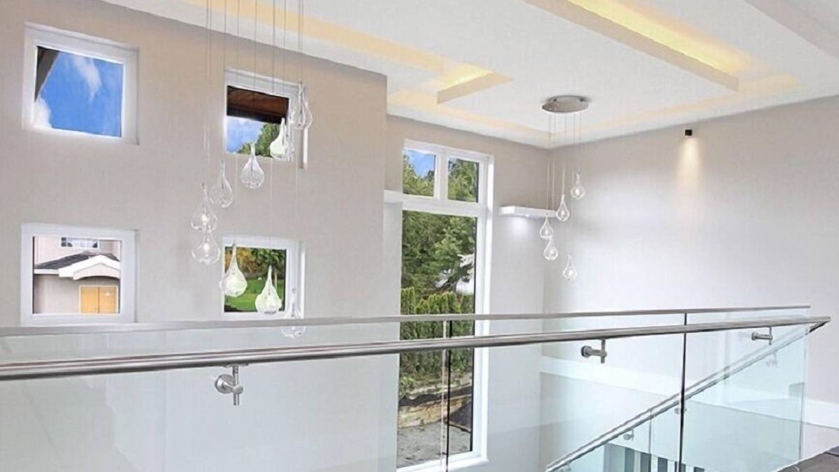 Burnaby House | 2025 Family Friendly 5 Bed Rooms house The Chateau - ST No. 00177094