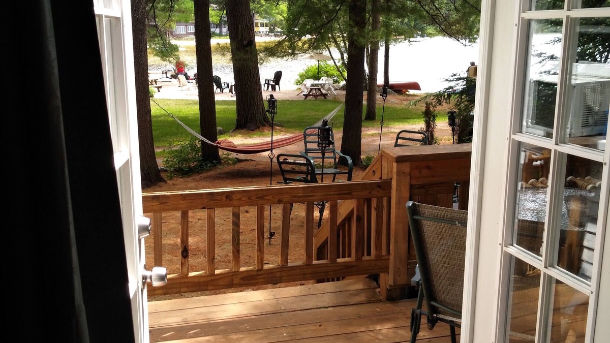 South Casco Cottage | 2025 rentals filled ⁷Tranquil Sandy beach, launch, dock, lawn games and firepit.