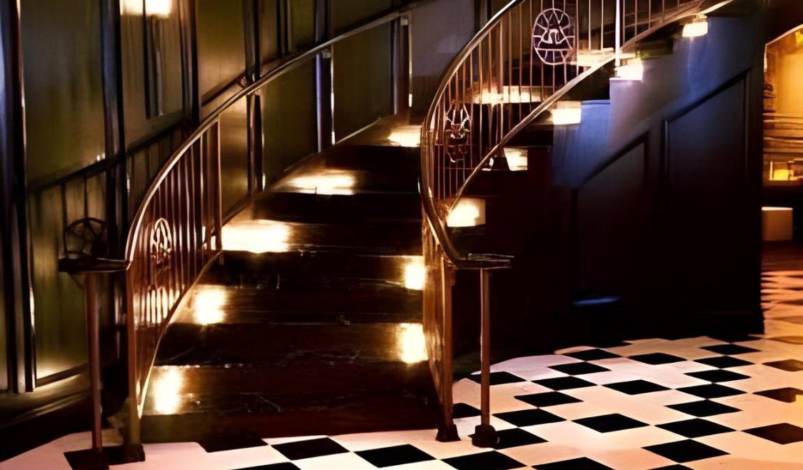 Downtown Hotel | 203 m² Hotel ∙ 127 guests
