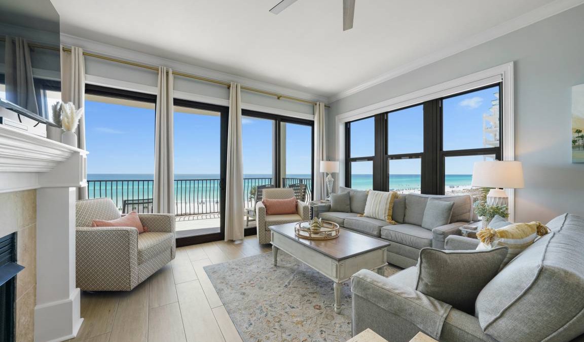 Crystal Beach Condo | 204 m² Condo ∙ 4 bedrooms ∙ 12 guests