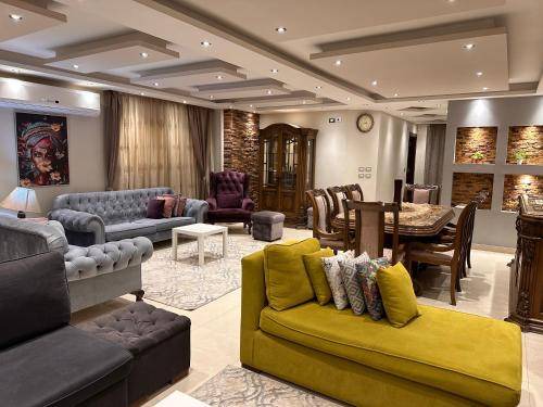 Agouza Apartment | 205 m² Apartment ∙ 3 bedrooms ∙ 7 guests