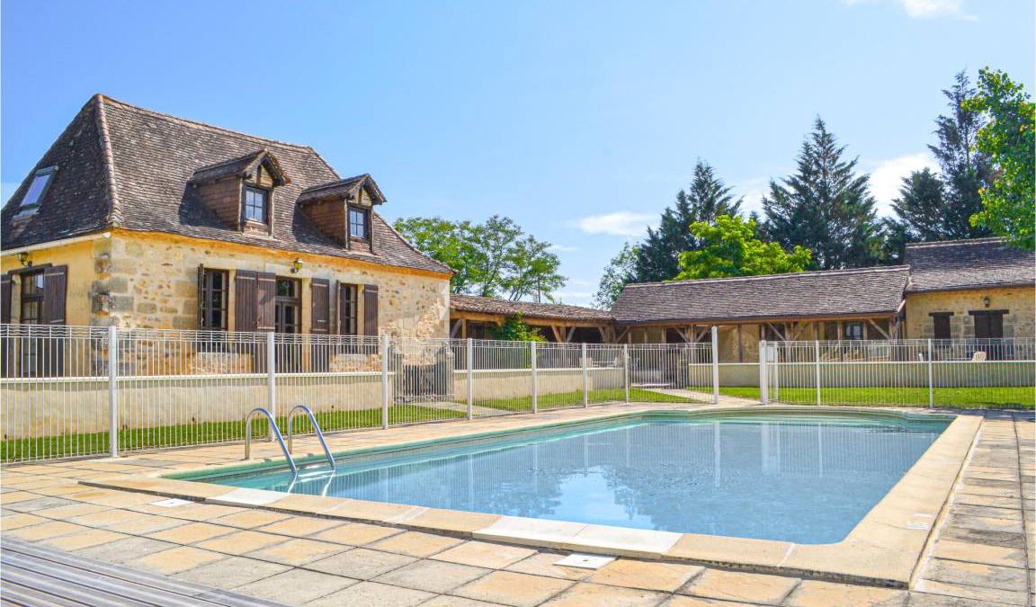 Eglise-Neuve-d'Issac House | 205 m² House ∙ 5 bedrooms ∙ 8 guests