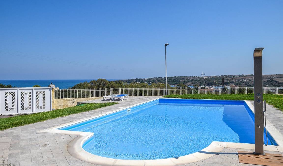 Brucoli House | 210 m² House ∙ 5 bedrooms ∙ 13 guests