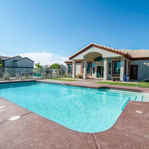 Coolidge Apartment | 213- 2BR Apartment in Coolidge, AZ w heated pool, gym