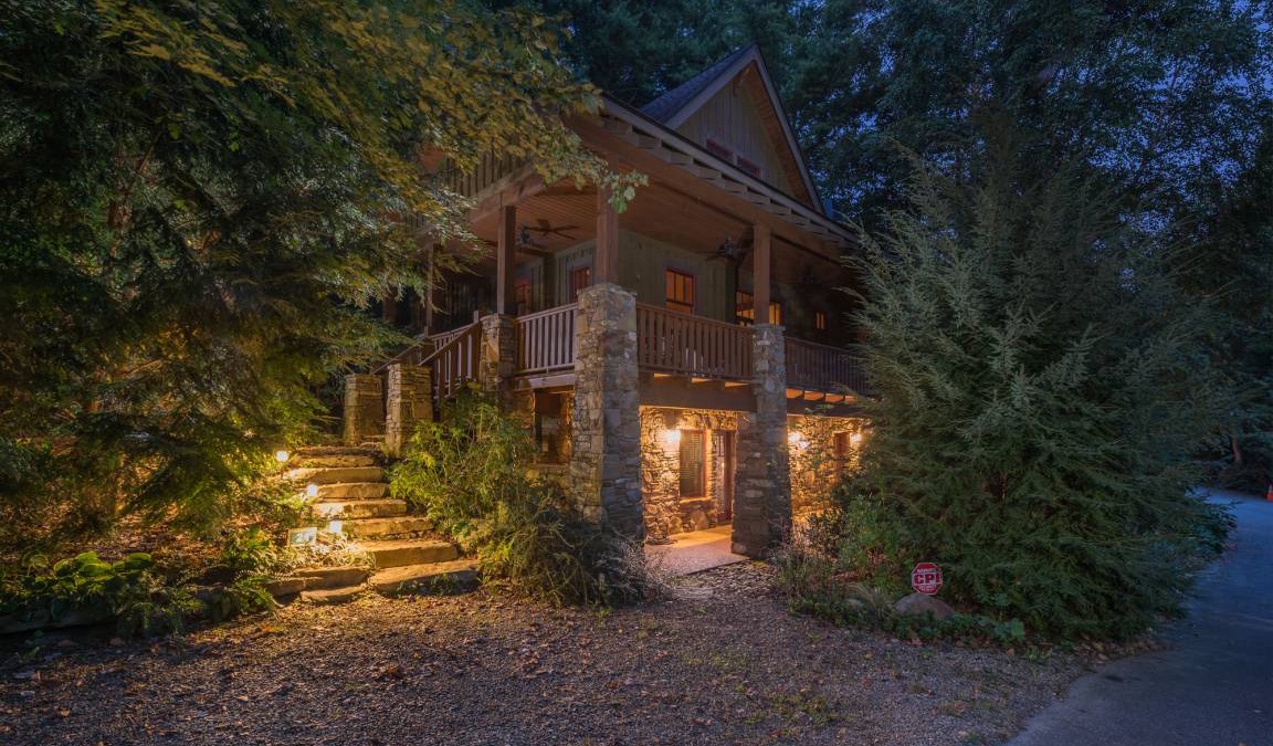 Cheshire Cabin | 215 m² Cabin ∙ 4 bedrooms ∙ 8 guests