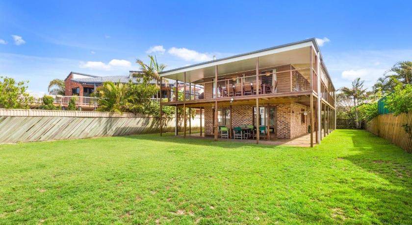 Pottsville House | 215 m² House ∙ 3 bedrooms ∙ 12 guests