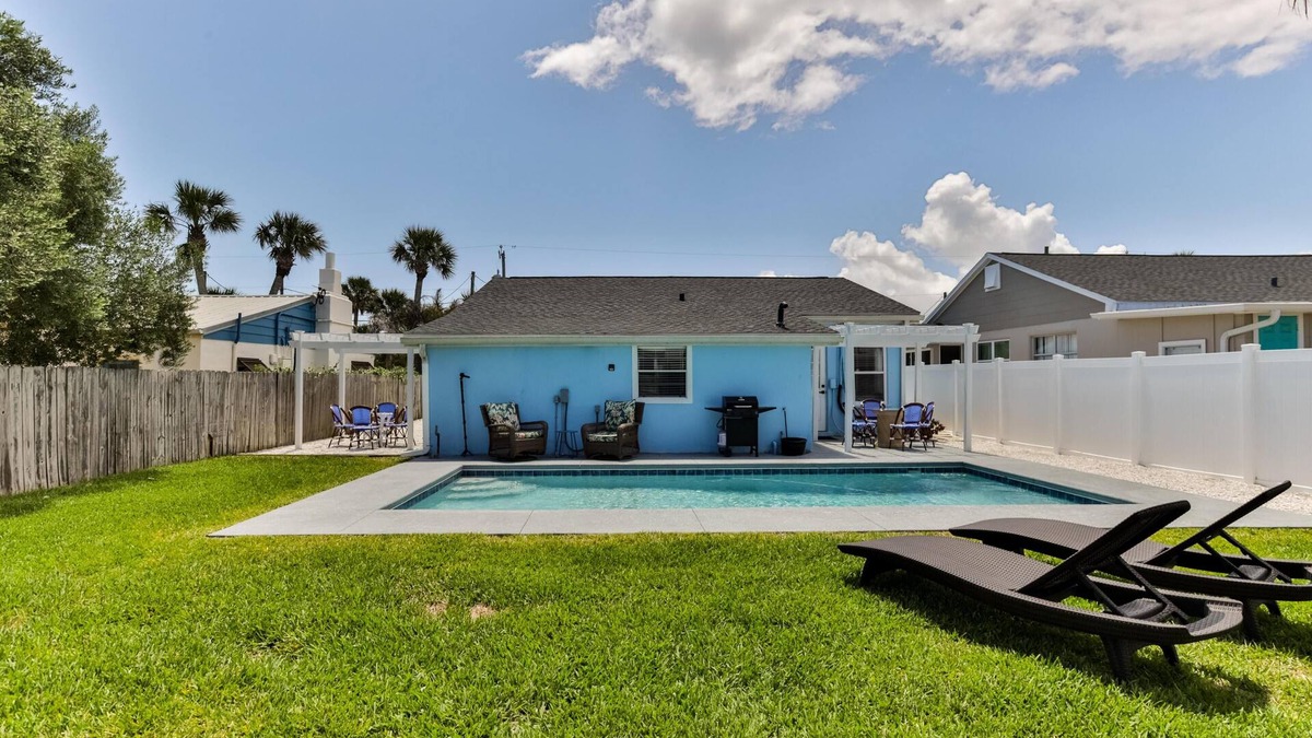 Boardwalk House | 216 Kirkland Suite 2 - 2/1 beachside pool home!