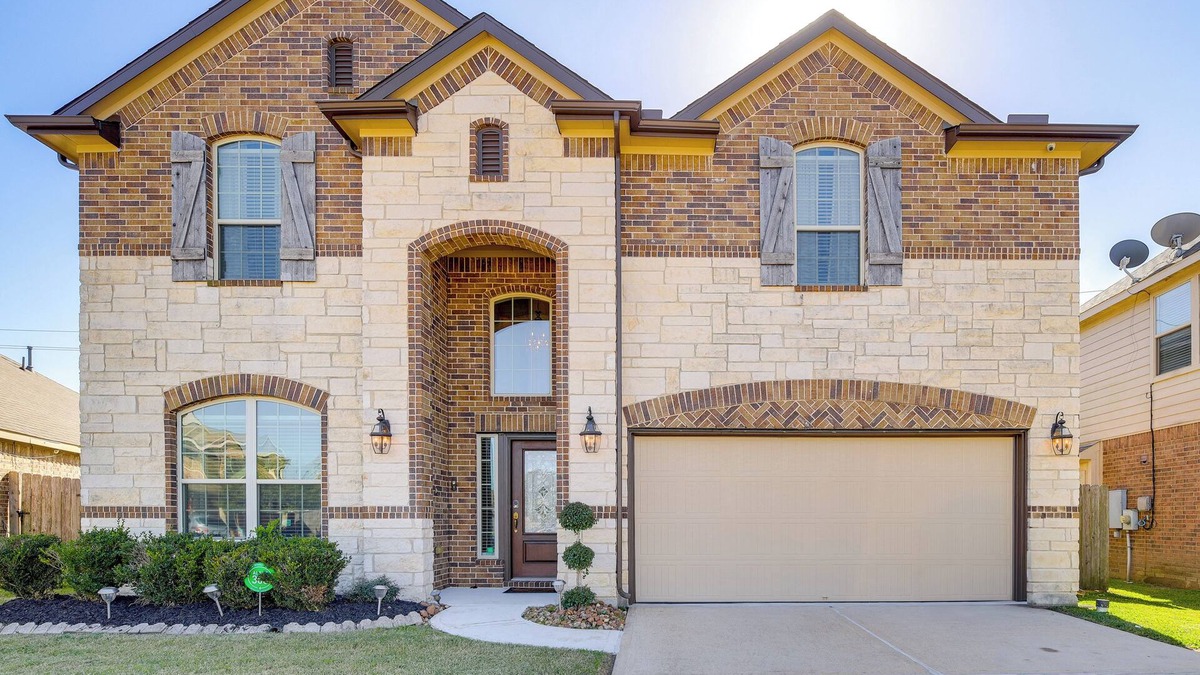 Baytown House | 22 Mi to Dtwn Houston: Spacious Baytown Home!